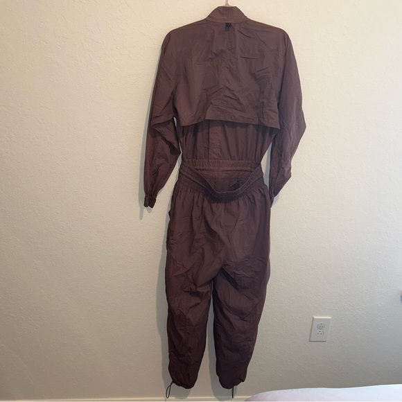 ATHLETA x Alicia Keys Utility Jumpsuit - Picture 8 of 13